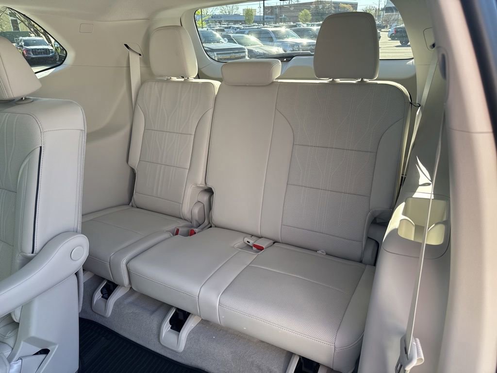 New 2026 Buick Enclave Avenir w/ Super Cruise Package image 12