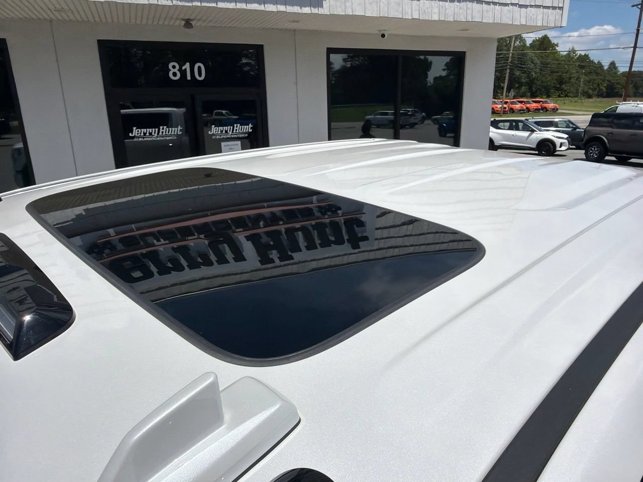 Used 2024 GMC Sierra 2500 Denali Ultimate AWD/4WD image 11