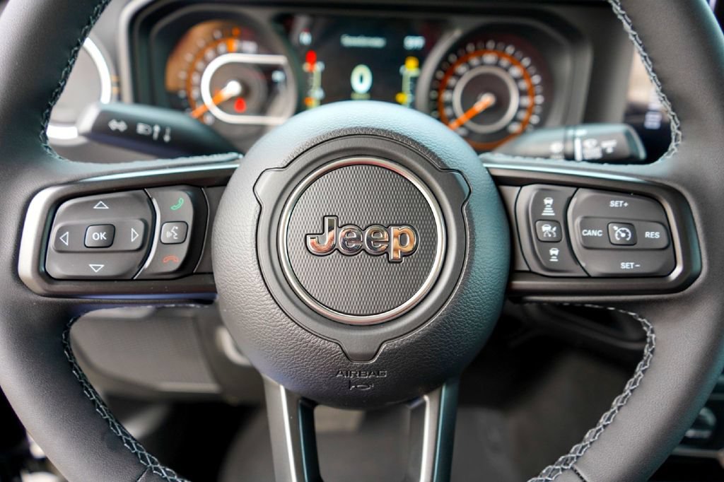 New 2026 Jeep Gladiator Sport AWD/4WD image 12