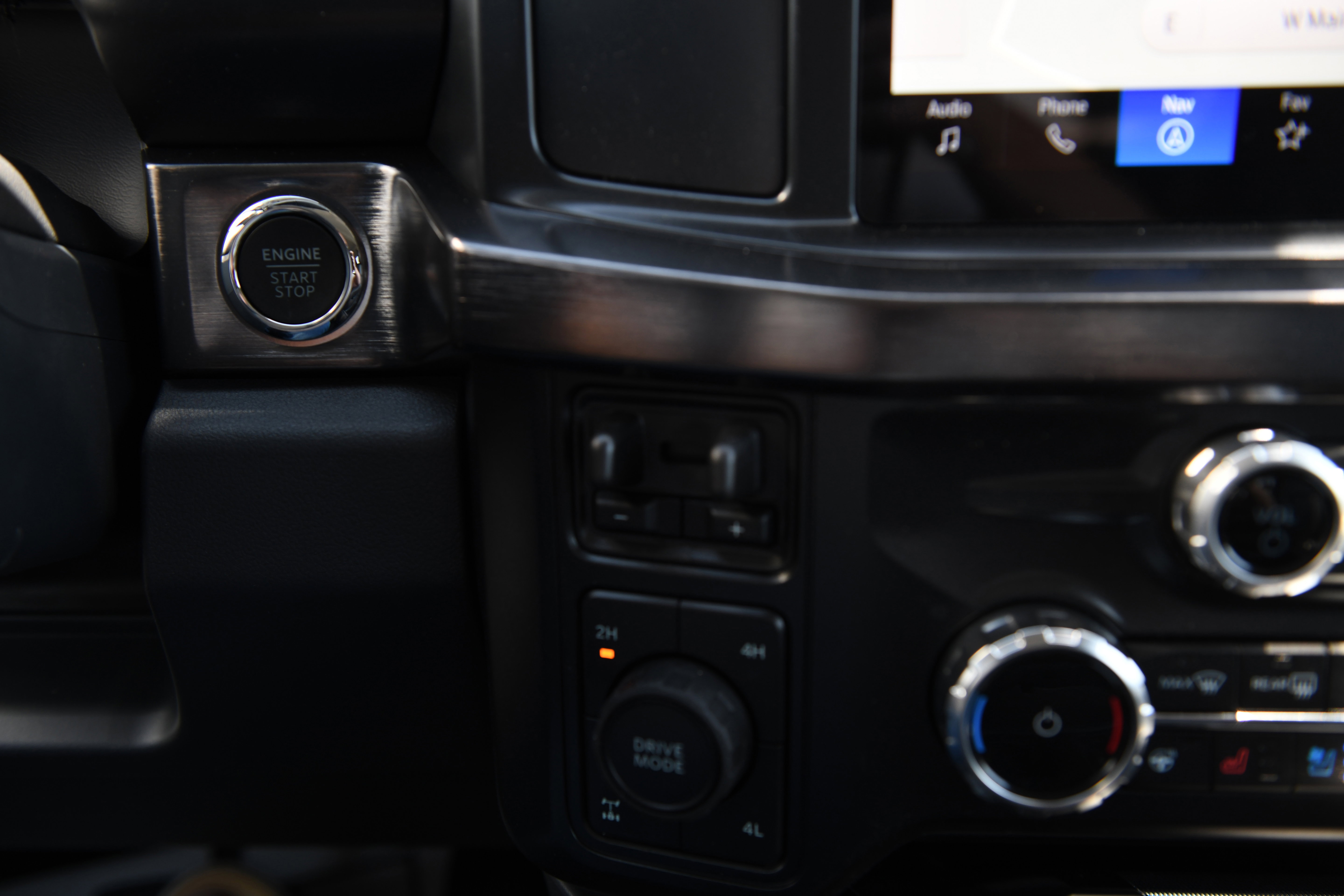 New 2026 Ford F250 Lariat image 28