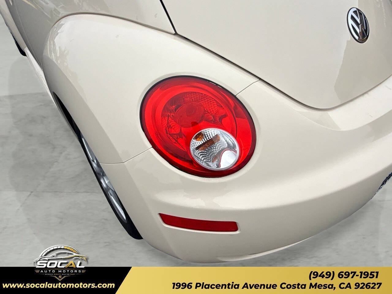 Used 2008 Volkswagen Beetle S FWD image 19