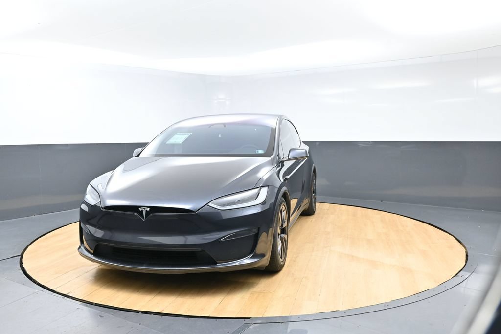 Used 2024 Tesla Model X AWD/4WD image 2