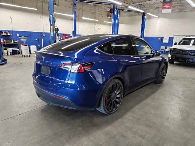 Used 2023 Tesla Model Y Performance AWD/4WD image 11