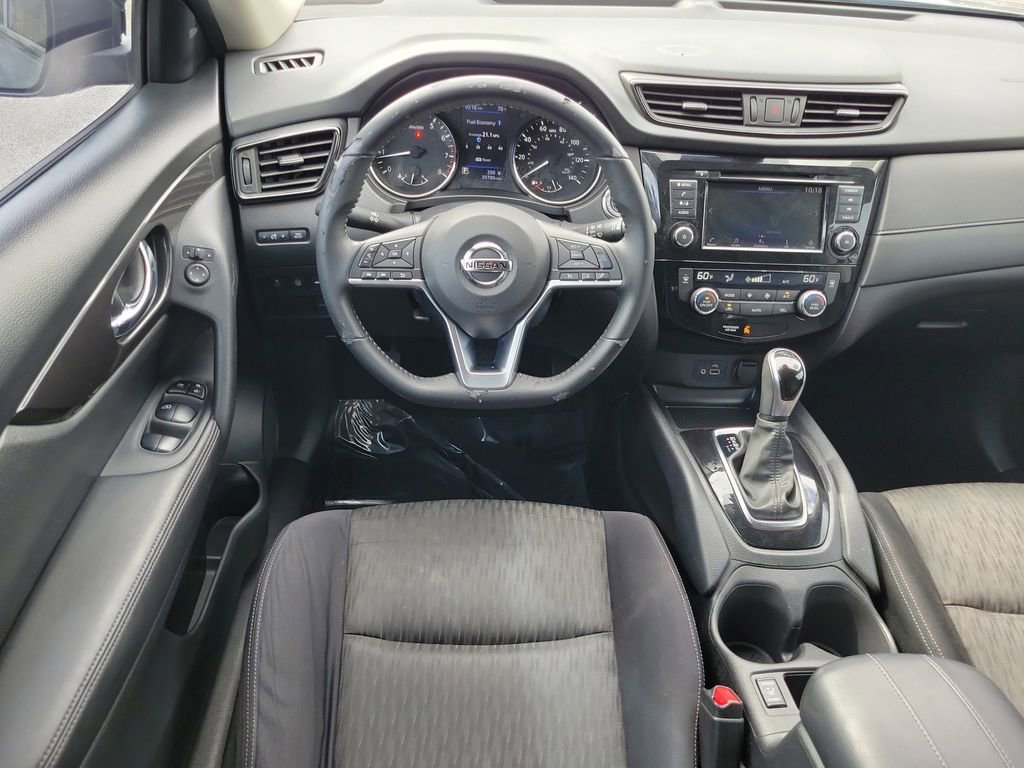 Certified 2020 Nissan Rogue SV FWD image 19