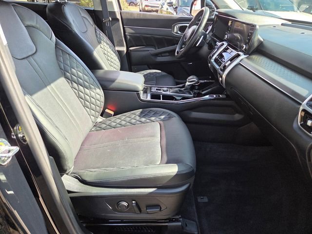 Certified 2023 Kia Sorento SX AWD/4WD image 17