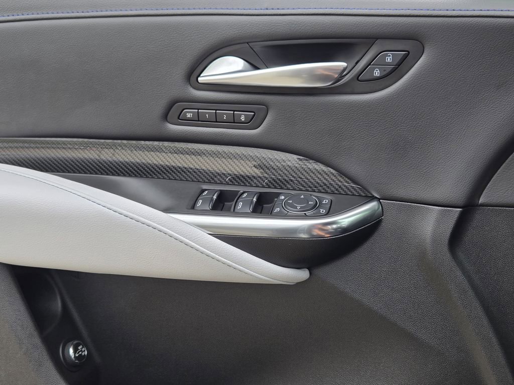 Used 2024 Cadillac XT4 Sport FWD image 30