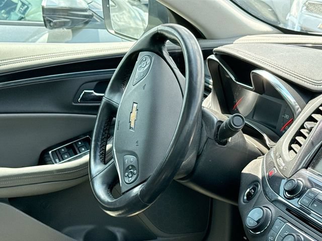 Used 2015 Chevrolet Impala LTZ FWD image 13
