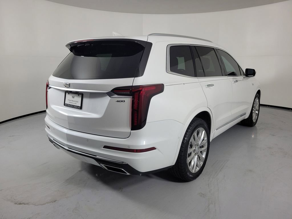 Used 2024 Cadillac XT6 Premium Luxury w/ Technology Package FWD image 4