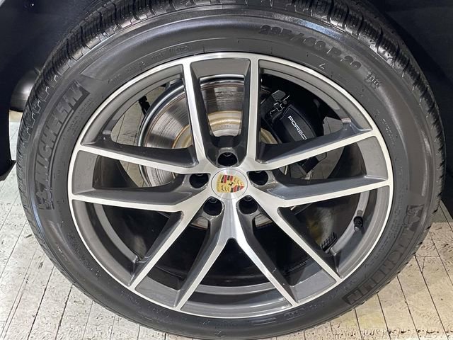 New 2026 Porsche Macan image 13