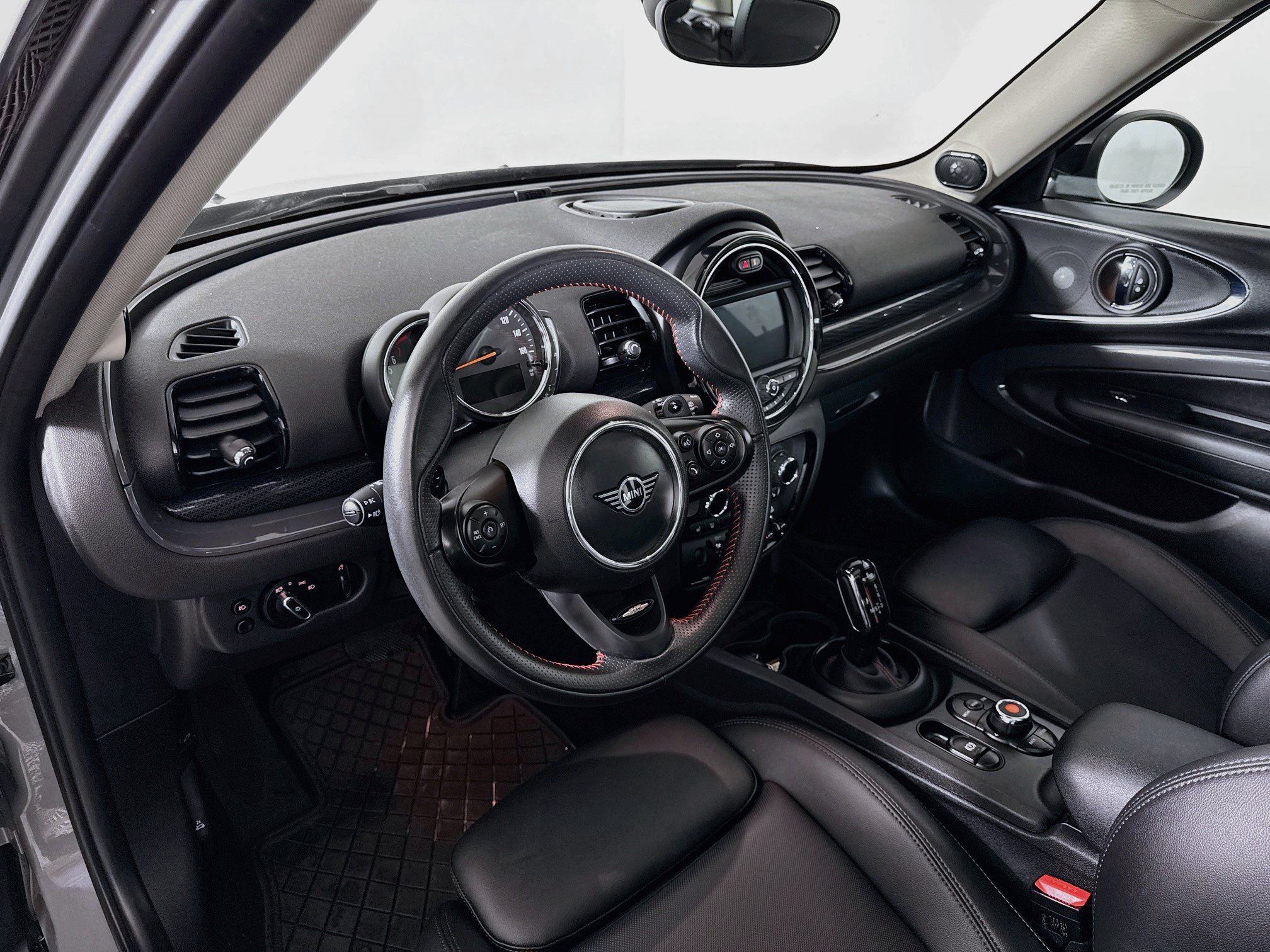 Used 2020 MINI Cooper Clubman S w/ Storage Package AWD/4WD image 9