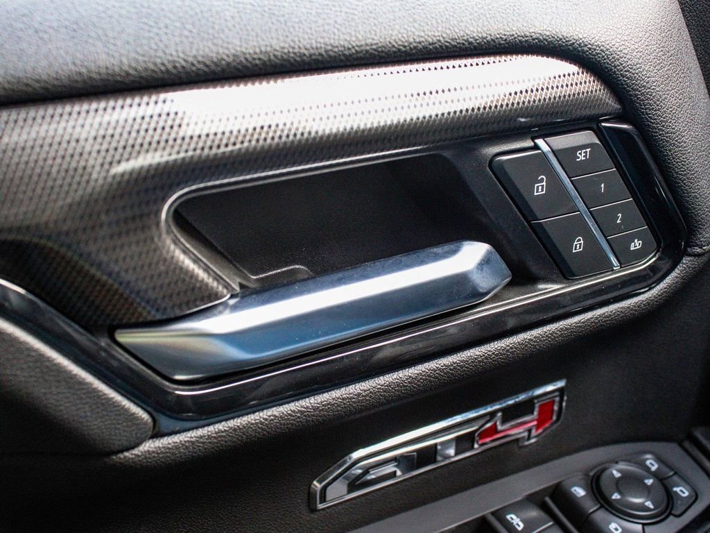 Used 2024 GMC Sierra 1500 AT4 w/ Technology Package image 9