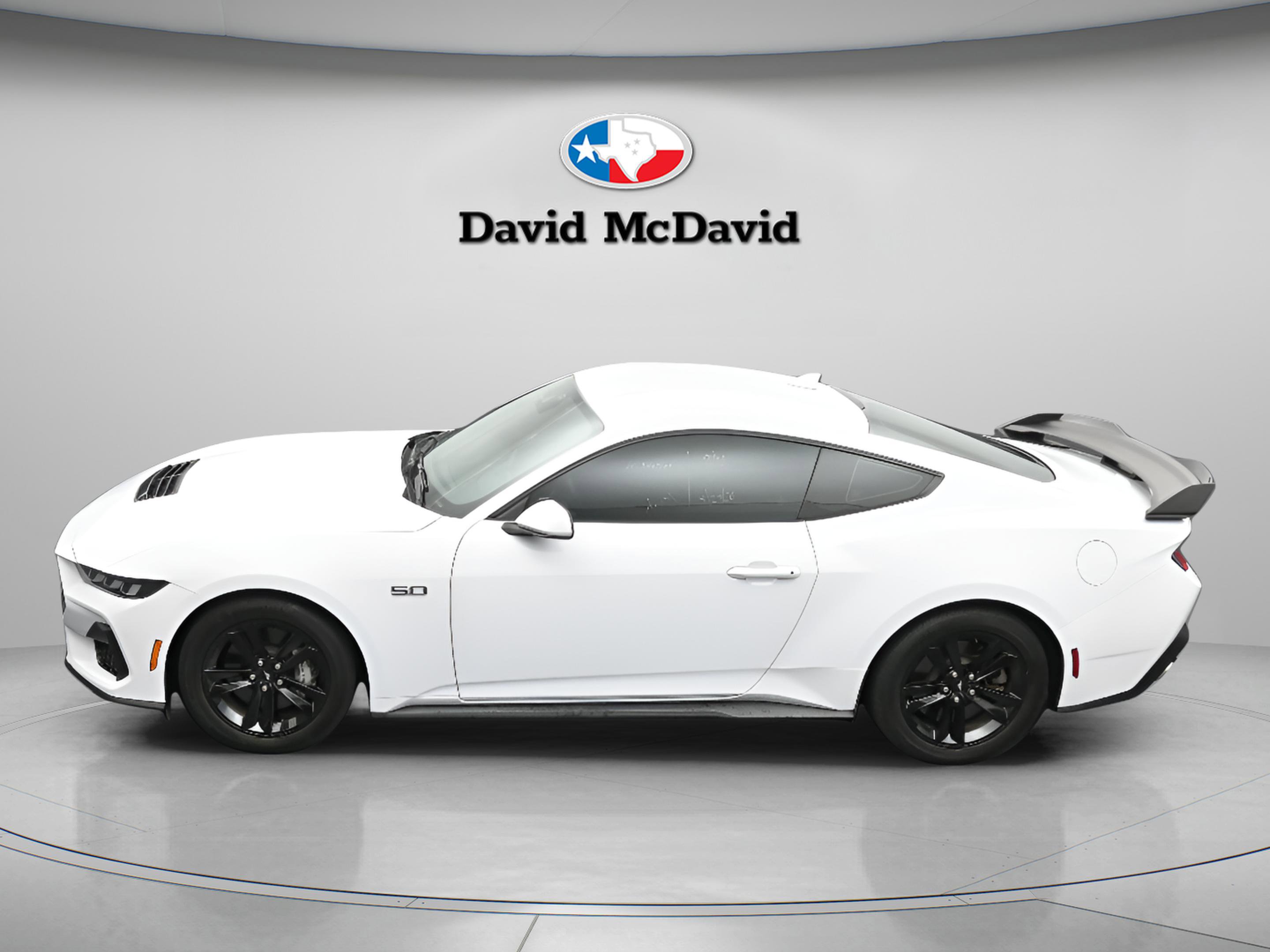 Used 2025 Ford Mustang GT RWD image 34