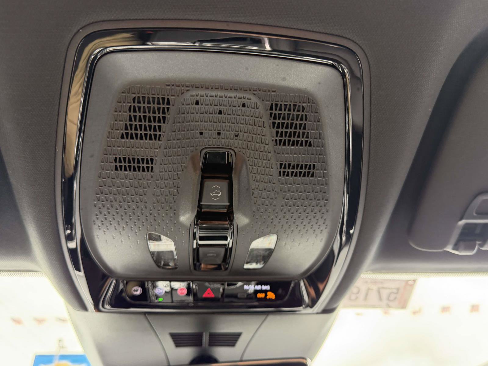 Used 2024 Cadillac Lyriq Luxury RWD image 27