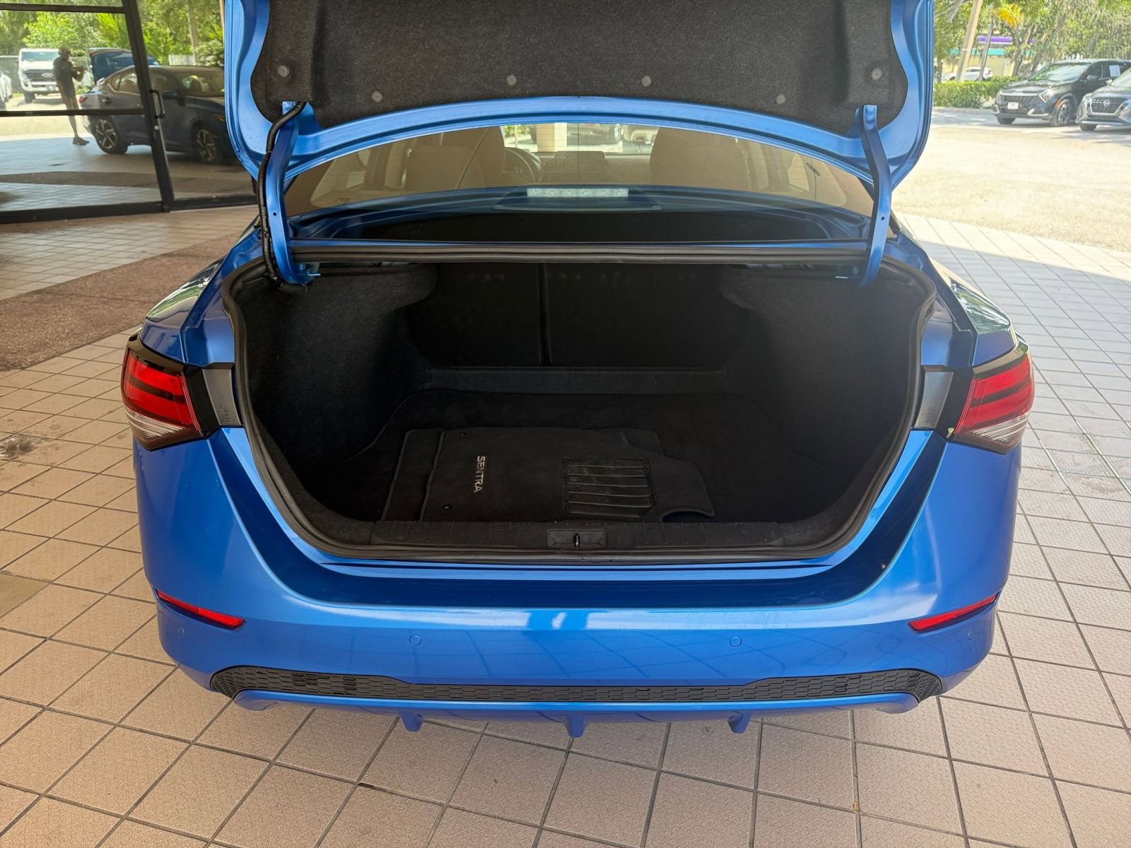 Used 2024 Nissan Sentra SV image 24