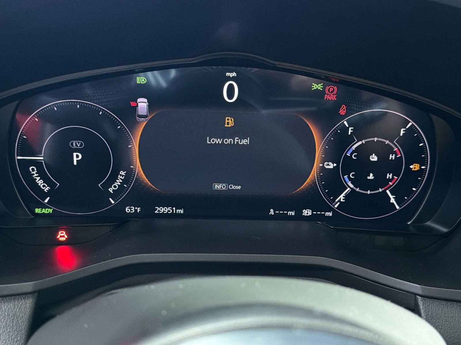 Used 2024 MAZDA CX-90 Plug-In Hybrid w/ Preferred AWD/4WD image 33