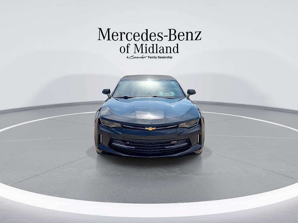 Used 2018 Chevrolet Camaro LT RWD image 3