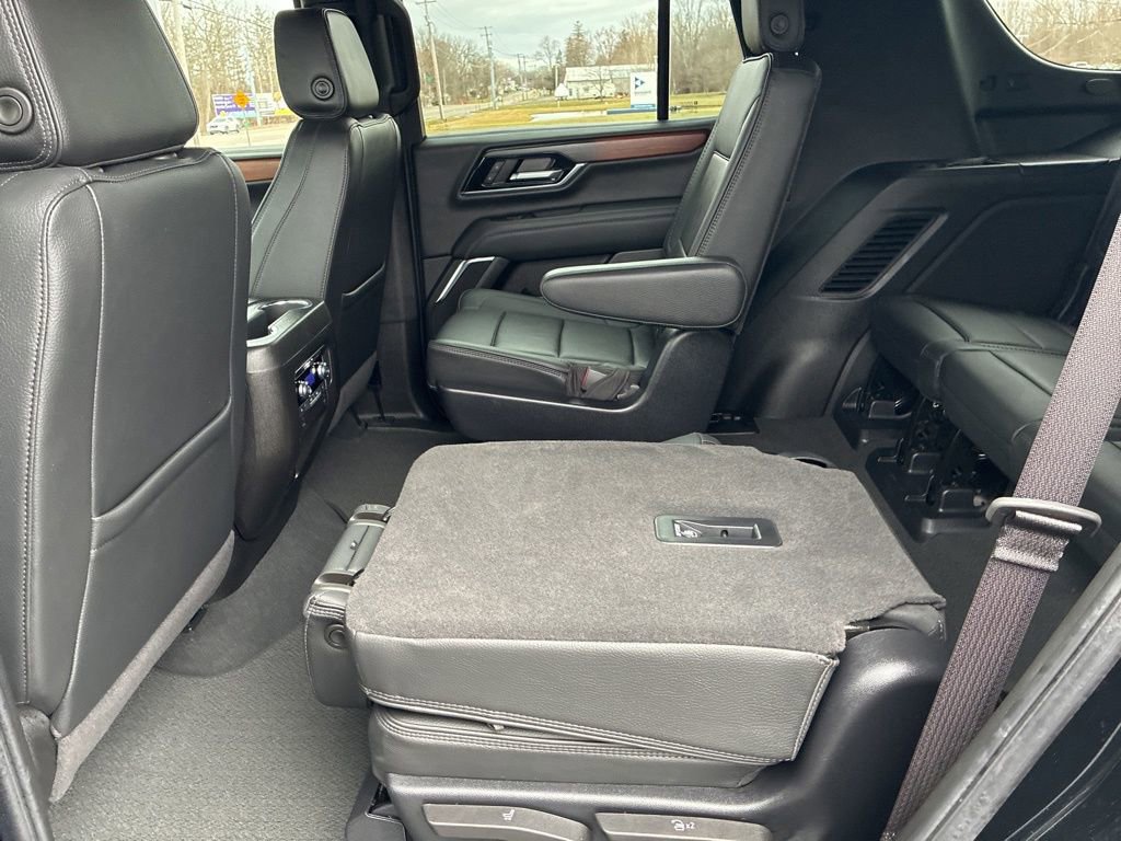 Used 2025 GMC Yukon Denali image 30
