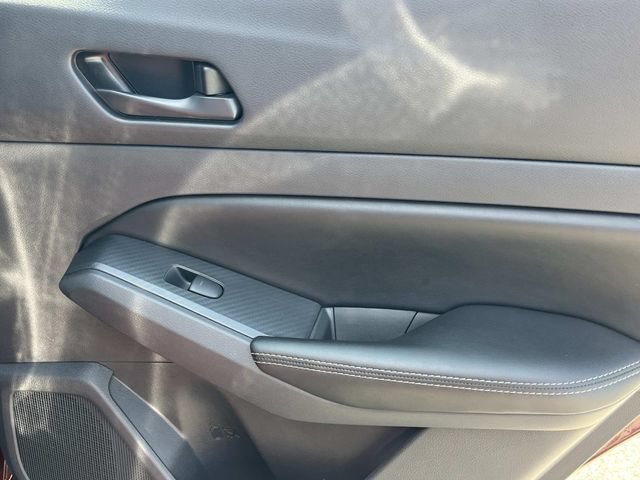 Used 2025 Nissan Altima 2.5 SV AWD/4WD image 20