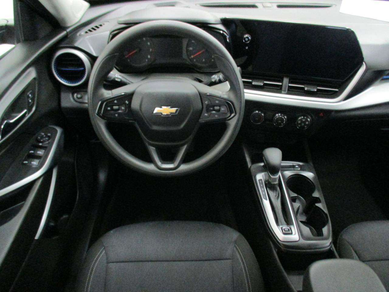 Used 2024 Chevrolet Trax LS image 14
