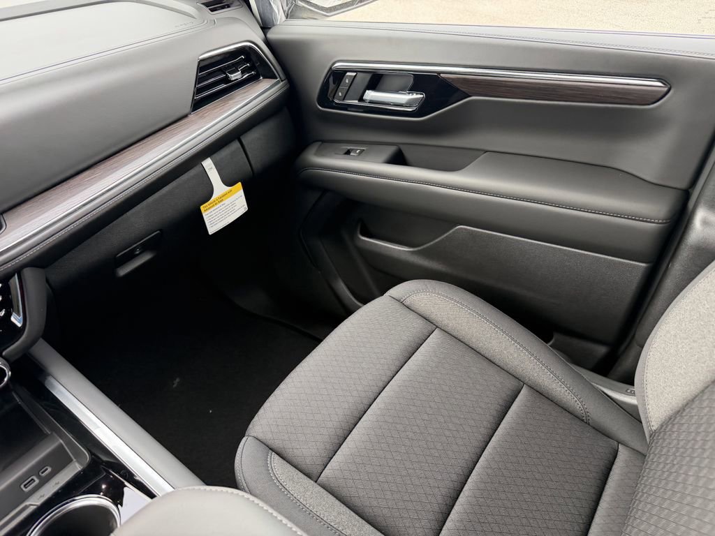 New 2026 Chevrolet Suburban LS RWD image 14