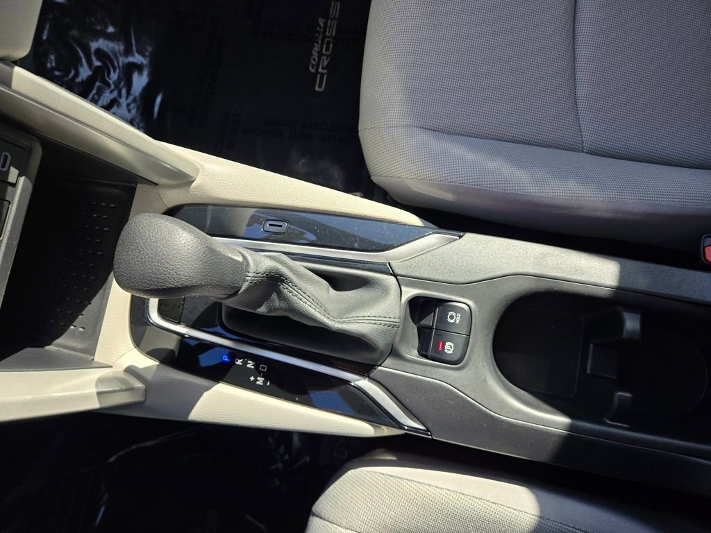 Used 2024 Toyota Corolla Cross L image 29