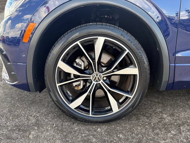 Used 2023 Volkswagen Tiguan SEL R-Line AWD/4WD image 14