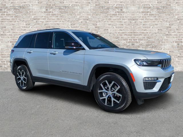 New 2025 Jeep Grand Cherokee Limited w/ Trailer Tow Package
