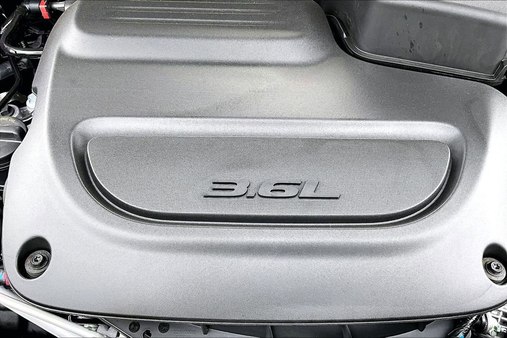 New 2026 Chrysler Pacifica Select FWD image 32