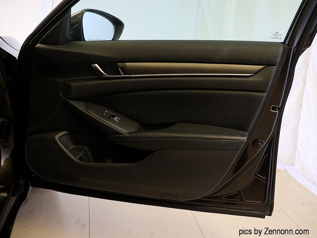 Used 2018 Honda Accord LX image 27