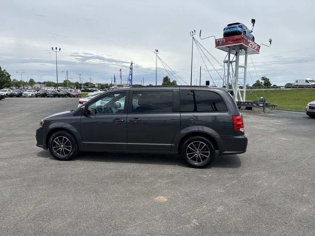 Used 2019 Dodge Grand Caravan SE FWD image 11
