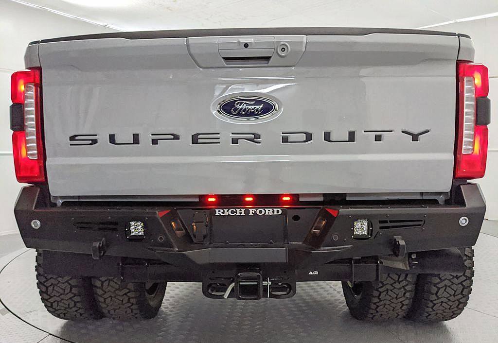 New 2026 Ford F450 XLT w/ XLT Premium Package image 9