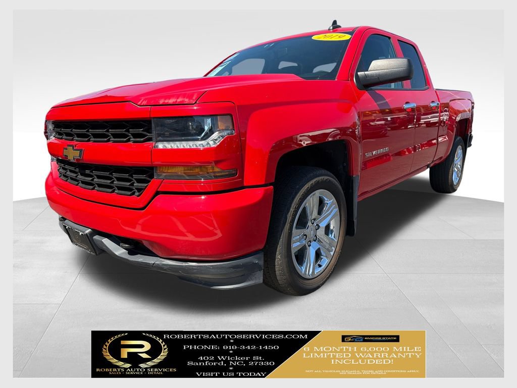 Used 2019 Chevrolet Silverado 1500 Custom w/ Custom Convenience Package AWD/4WD image 1