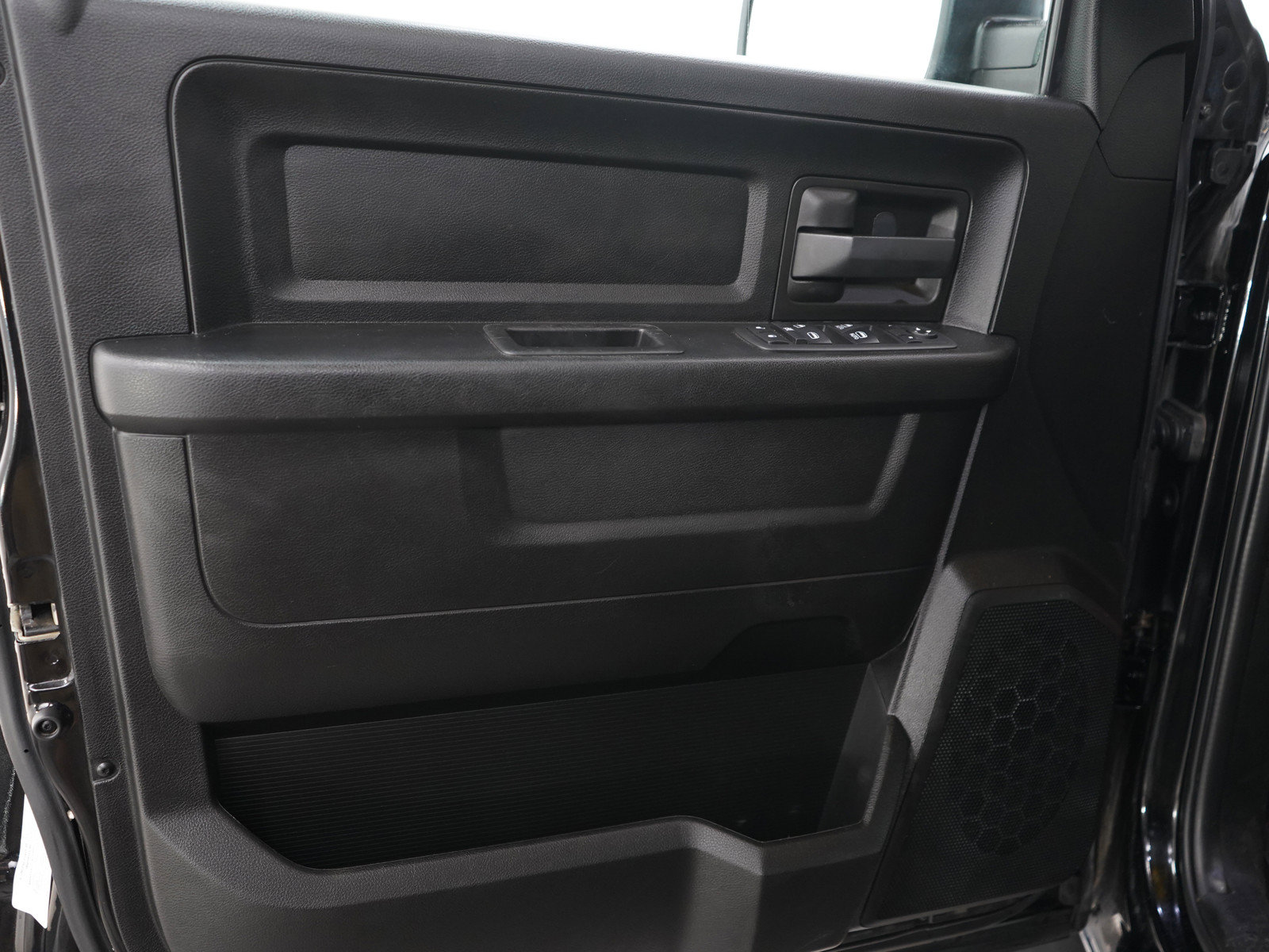 Used 2019 RAM 1500 Tradesman w/ SXT Plus Group AWD/4WD image 18