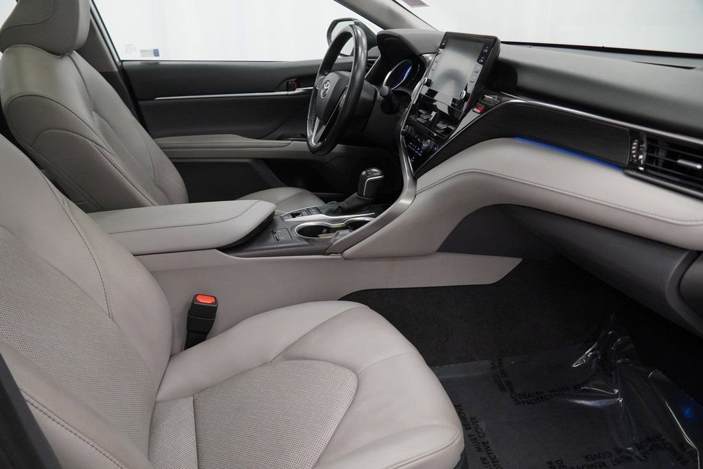 Used 2023 Toyota Camry XLE w/ Cold Weather Package image 48