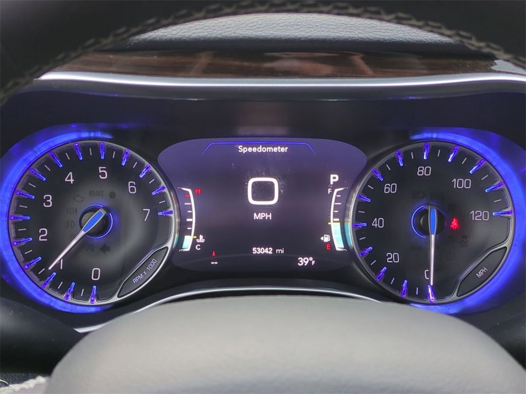 Used 2022 Chrysler Pacifica Limited image 11