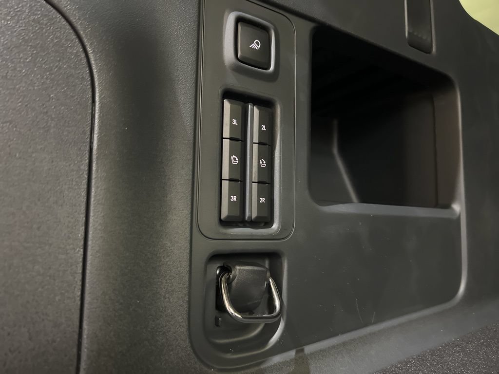 Used 2026 Lincoln Navigator L Premier AWD/4WD image 42