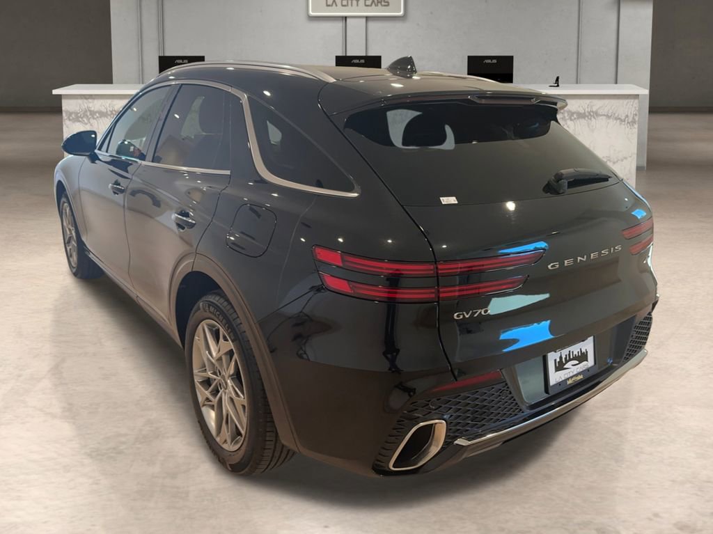 Used 2025 Genesis GV70 2.5T image 3