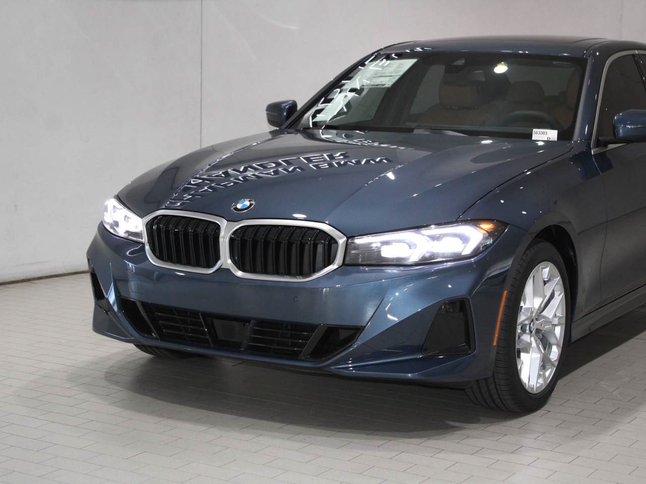 Used 2026 BMW 330i Sedan RWD image 2