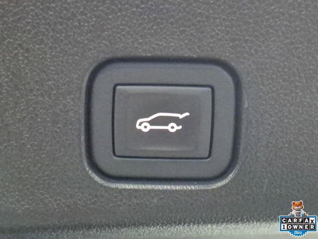 Used 2024 Chevrolet Traverse RS w/ LPO, Floor Liner Package FWD image 27