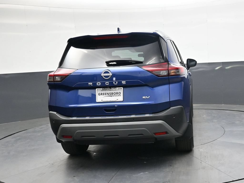 Used 2023 Nissan Rogue SV w/ SV Premium B Package FWD image 5