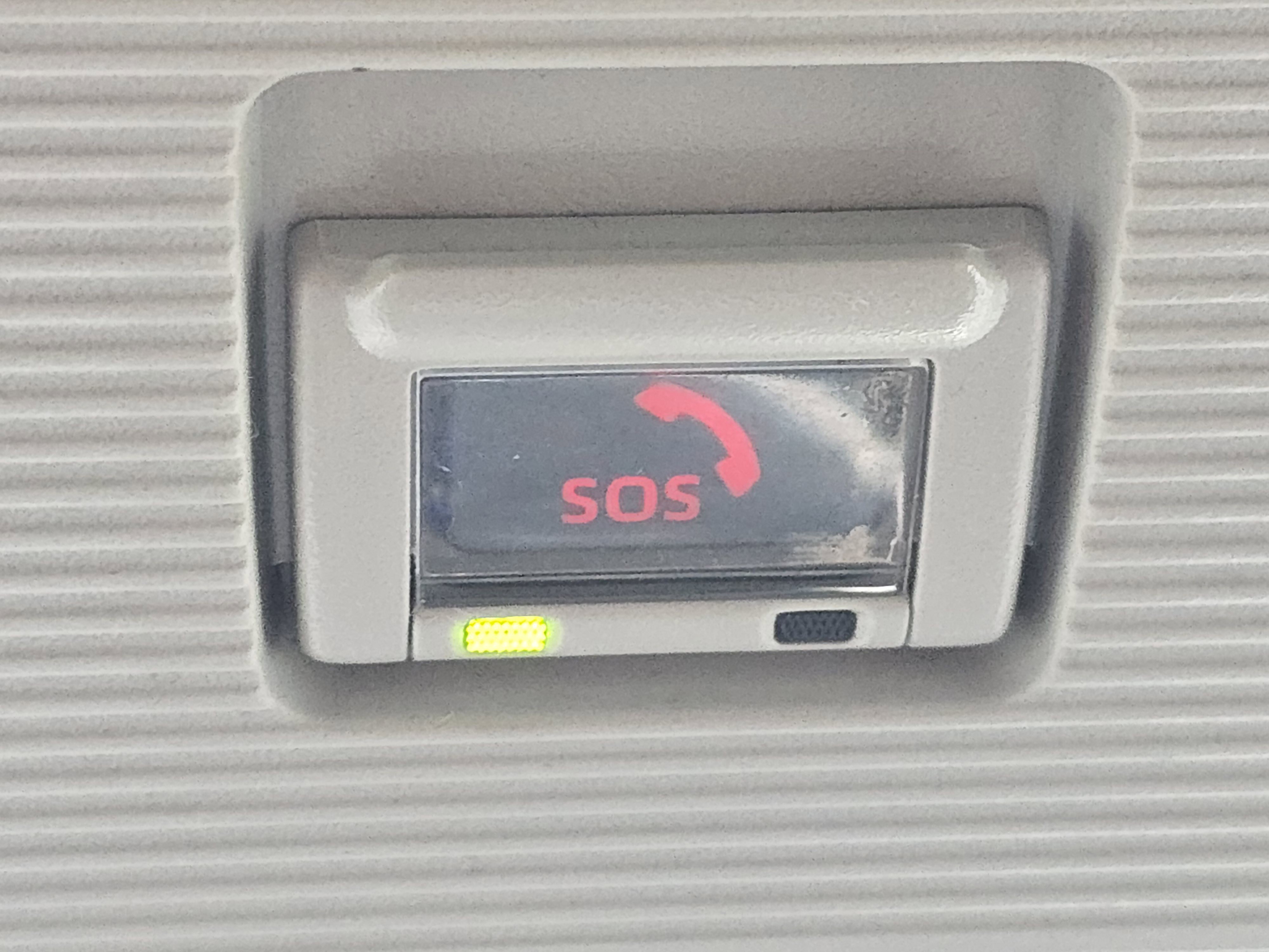 Used 2021 Toyota RAV4 XLE image 27