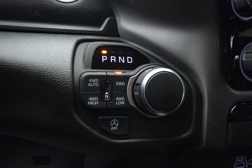 New 2026 RAM 1500 4x4 Crew Cab image 24