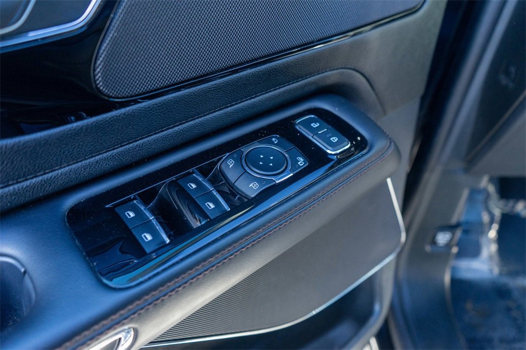 Used 2024 Lincoln Aviator Reserve AWD/4WD image 15