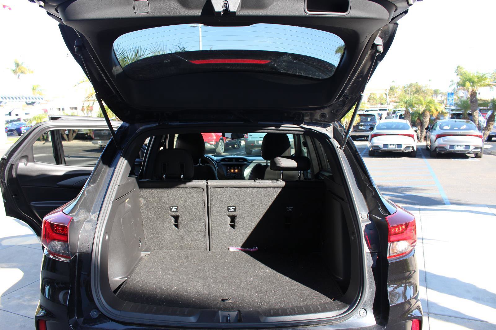 Used 2022 Chevrolet TrailBlazer RS image 31