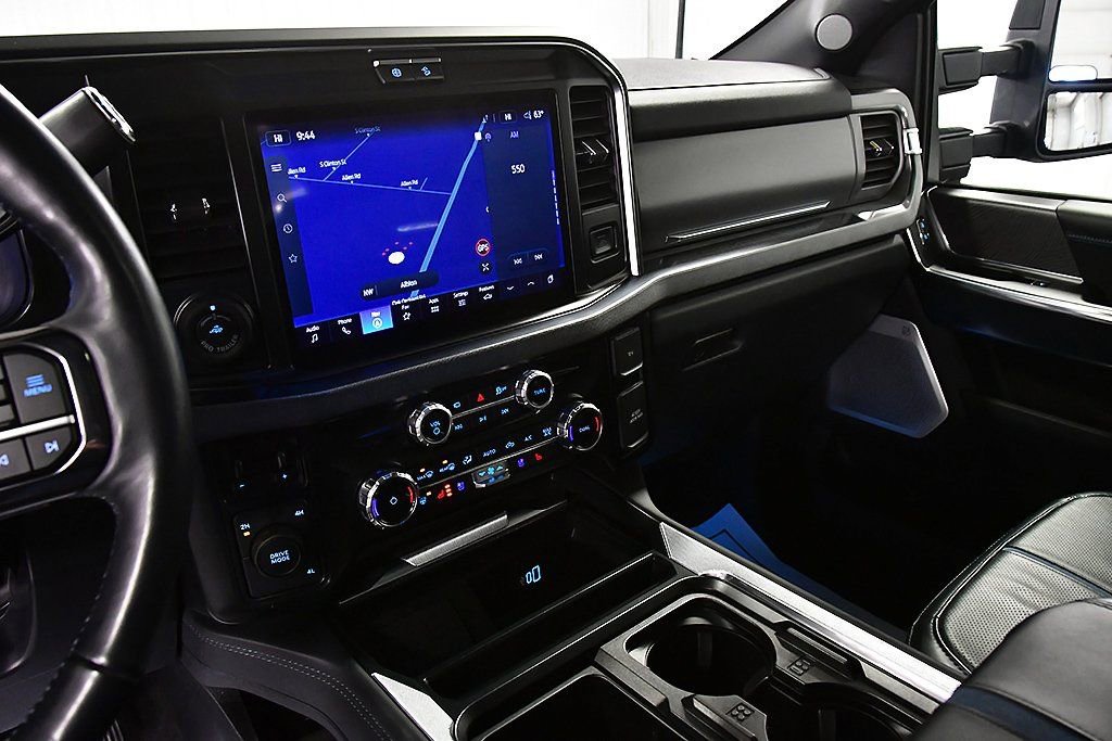 Used 2025 Ford F450 Platinum w/ FX4 Off-Road Package image 23
