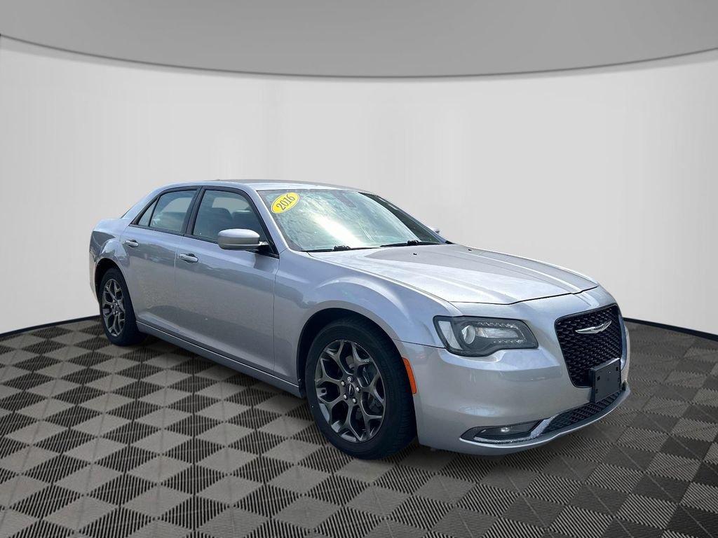 Used 2016 Chrysler 300 S AWD/4WD image 7