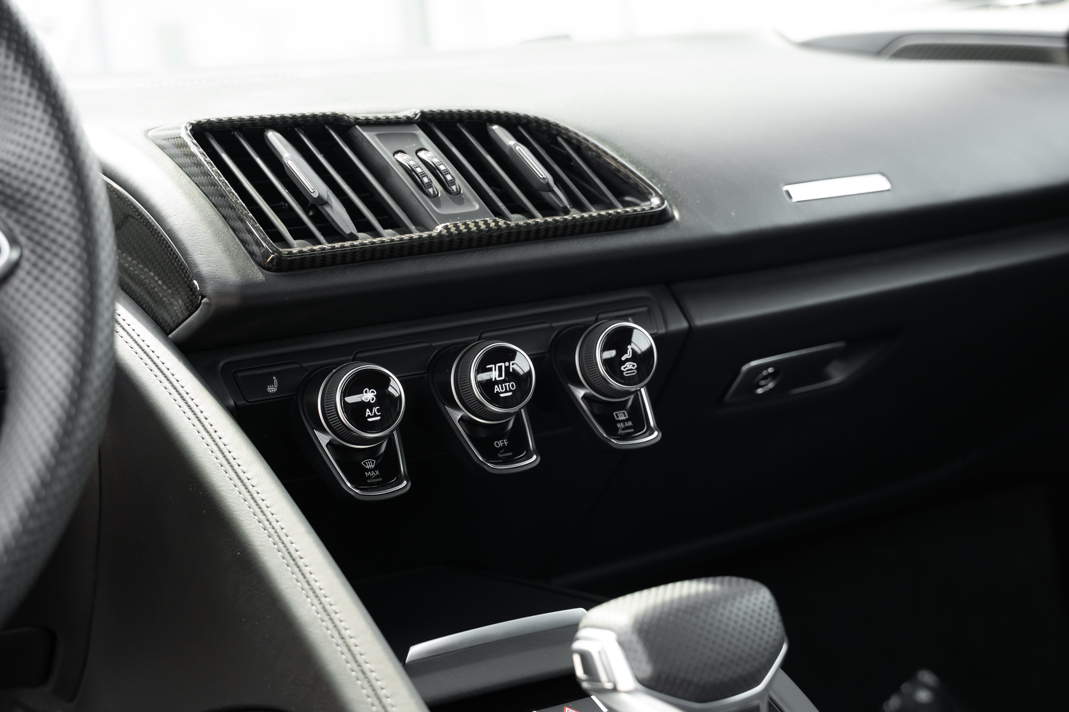 Certified 2023 Audi R8 V10 performance w/ Premium Package RWD image 18