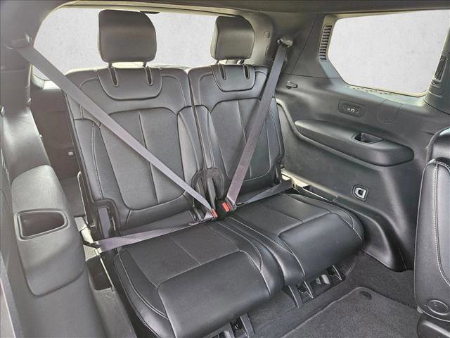 Used 2024 Jeep Grand Cherokee L Limited w/ Luxury Tech Group II image 15