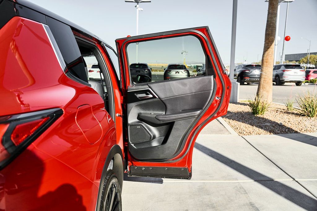 New 2026 Mitsubishi Outlander Ralliart image 13