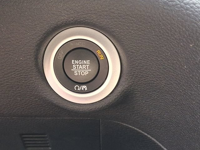 Used 2026 Chrysler Pacifica Limited w/ S Appearance Package FWD image 29